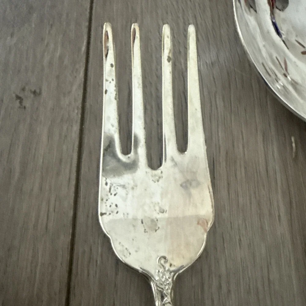 Wm Rogers & Son Enchanted Rose Gold Electroplate 3-Piece Serving/Hostess Set - Picture 3 of 5